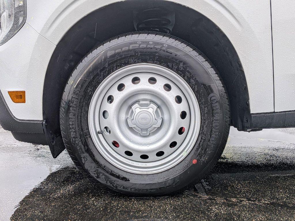 new 2025 Ford Maverick car, priced at $31,333