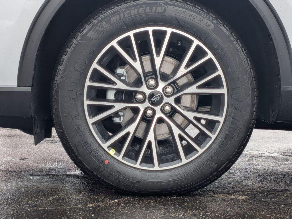 new 2026 Ford Escape PHEV car, priced at $31,937