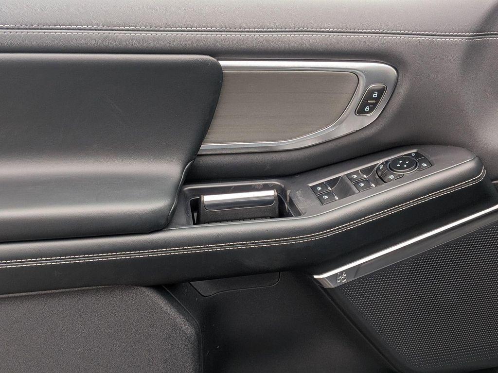 new 2025 Ford Expedition car, priced at $77,094