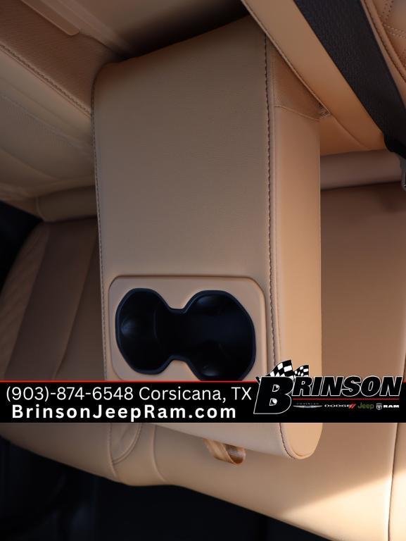 new 2025 Jeep Grand Cherokee car, priced at $54,747