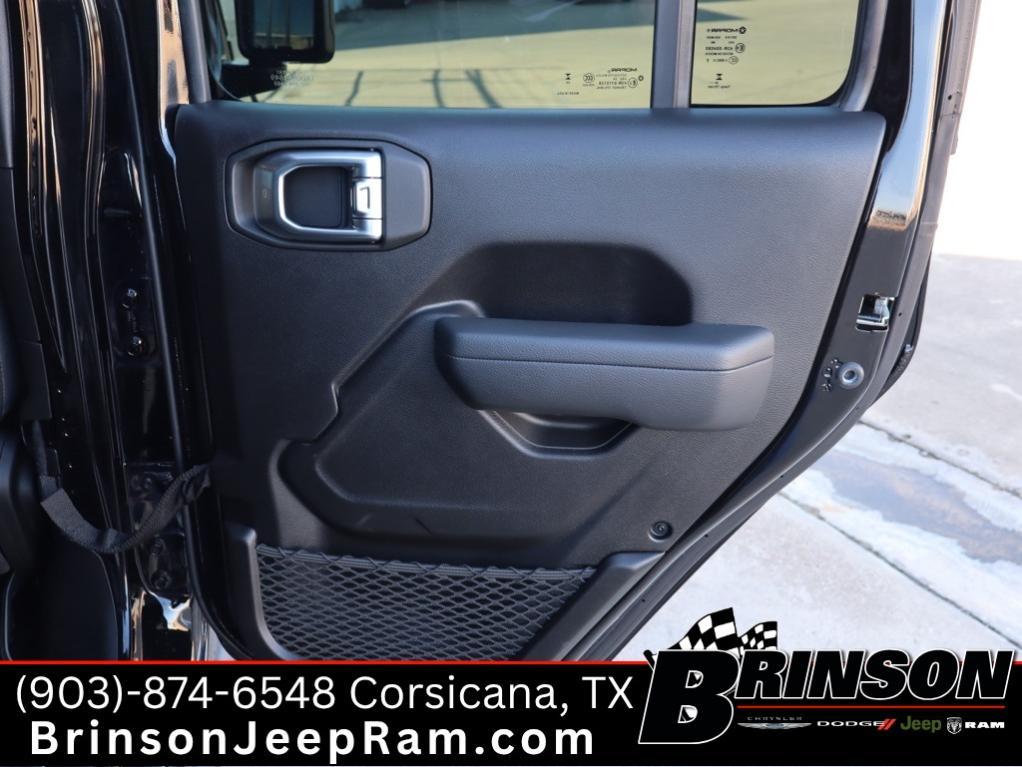 used 2025 Jeep Gladiator car, priced at $31,978