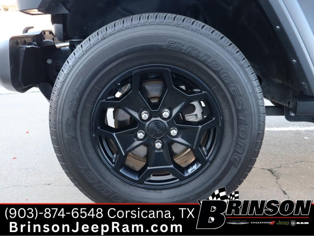 used 2025 Jeep Gladiator car, priced at $31,978