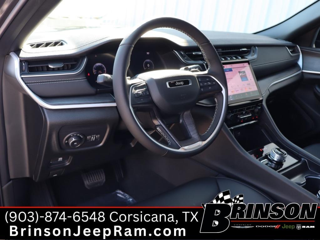 new 2025 Jeep Grand Cherokee car, priced at $43,047