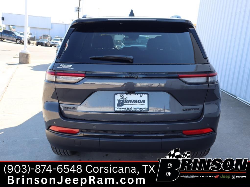 new 2025 Jeep Grand Cherokee car, priced at $43,047