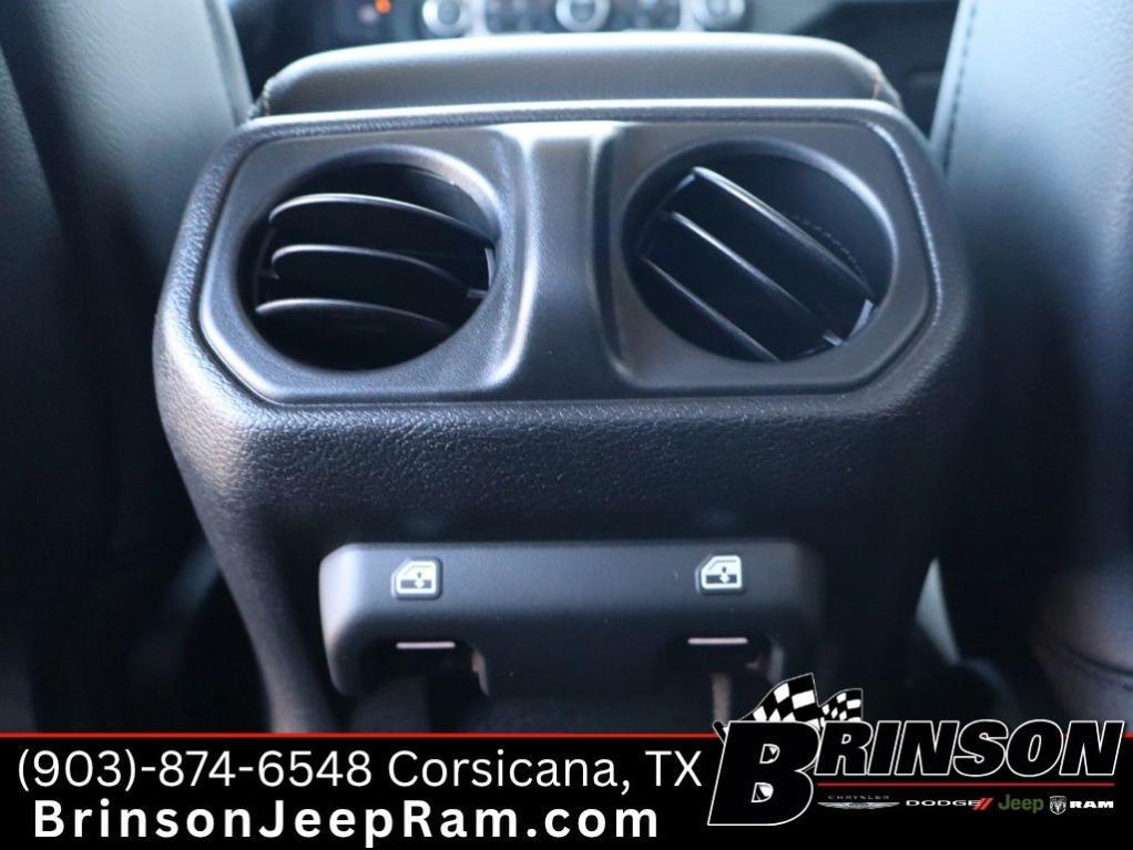 new 2026 Jeep Gladiator car, priced at $45,297