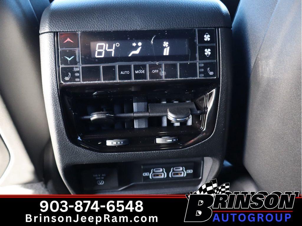 new 2025 Jeep Grand Cherokee L car, priced at $45,220