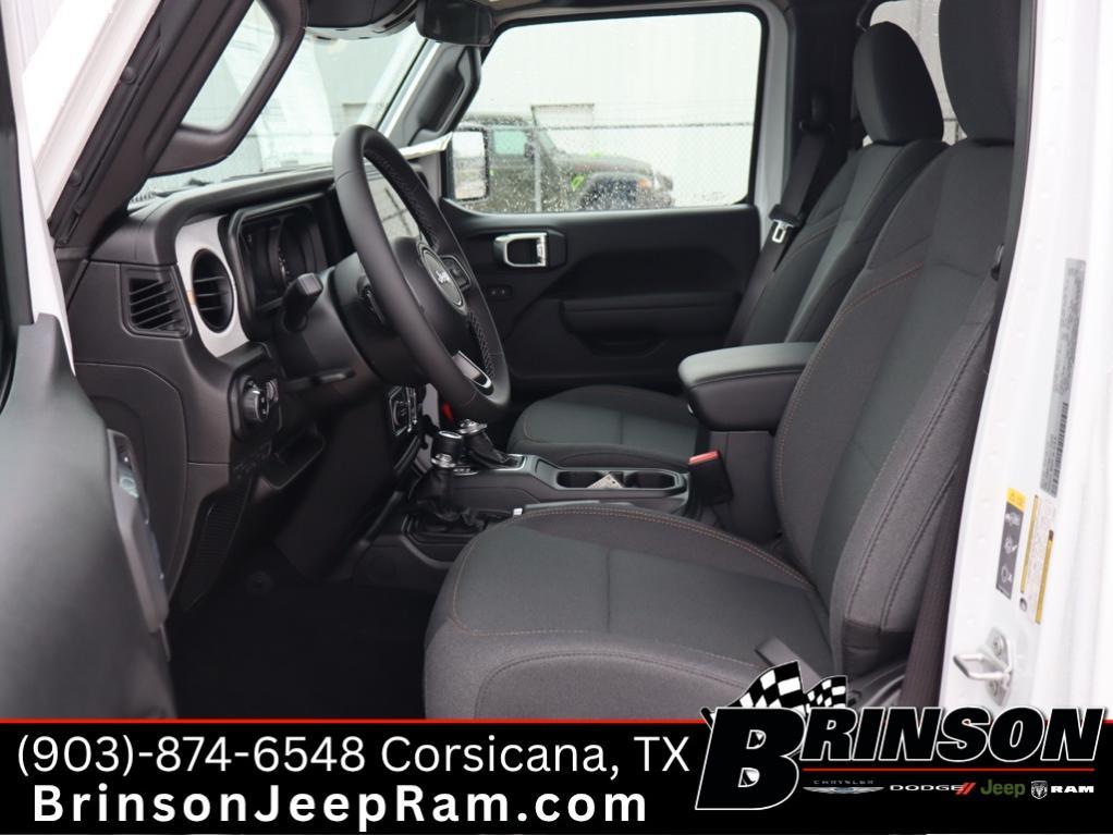 new 2026 Jeep Gladiator car, priced at $45,997