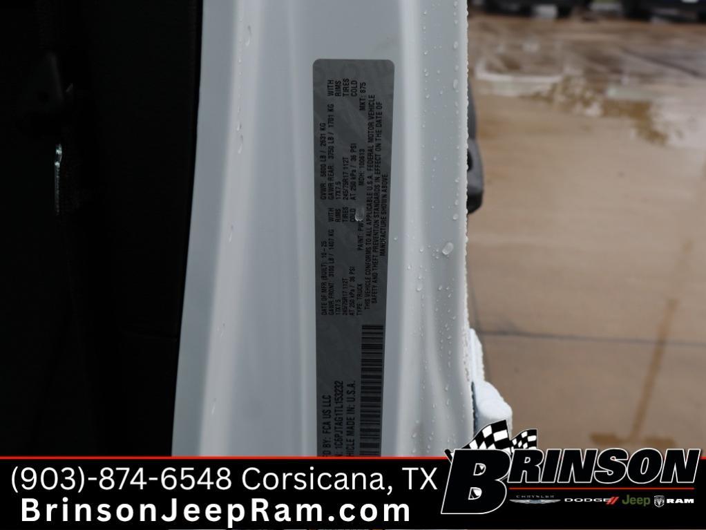 new 2026 Jeep Gladiator car, priced at $45,997