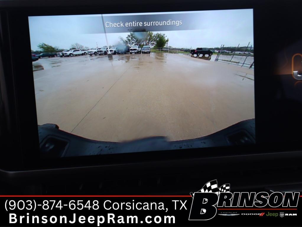 new 2026 Jeep Gladiator car, priced at $45,997