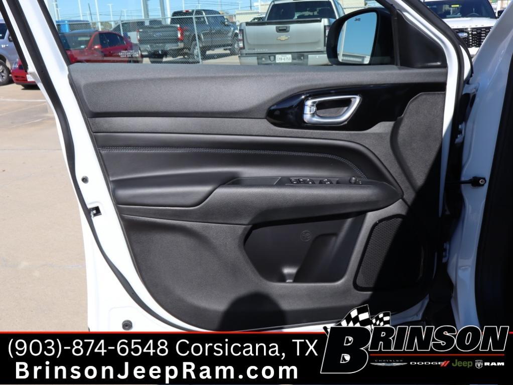 new 2026 Jeep Compass car, priced at $29,234