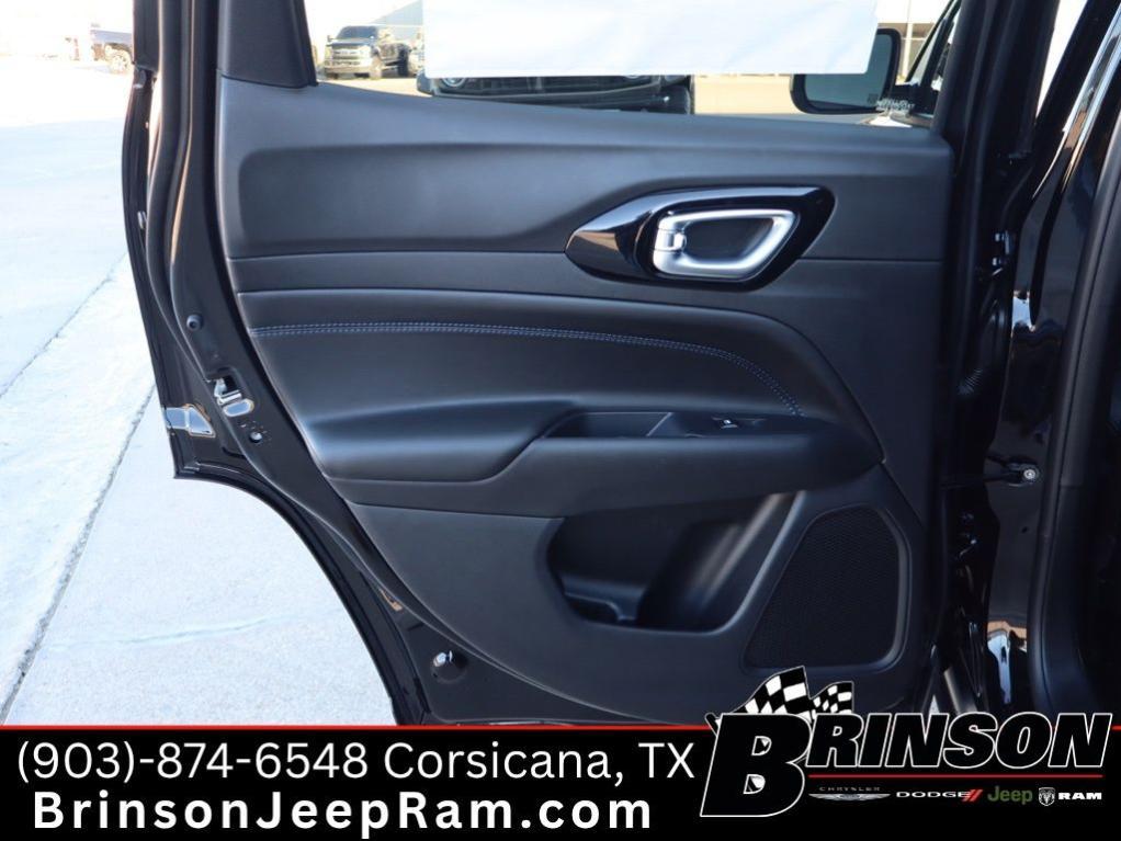 new 2026 Jeep Compass car, priced at $29,989