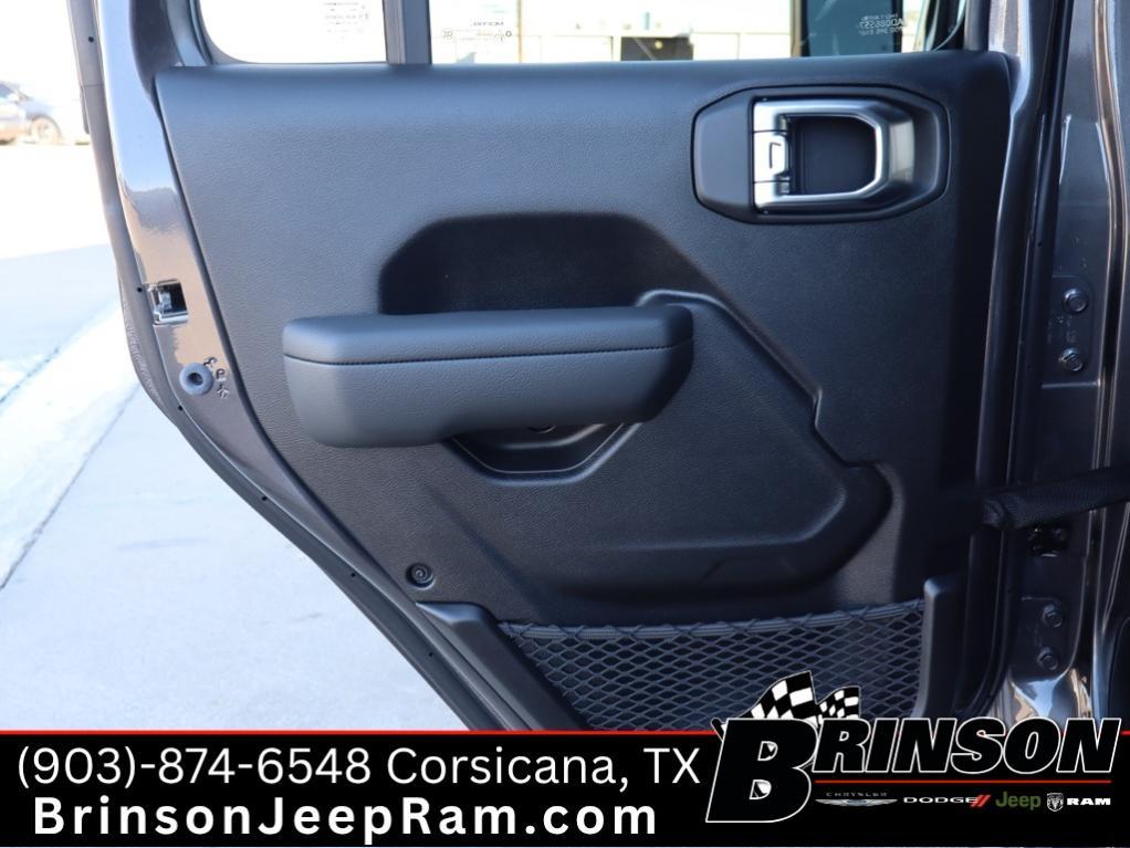 new 2026 Jeep Wrangler car, priced at $45,097