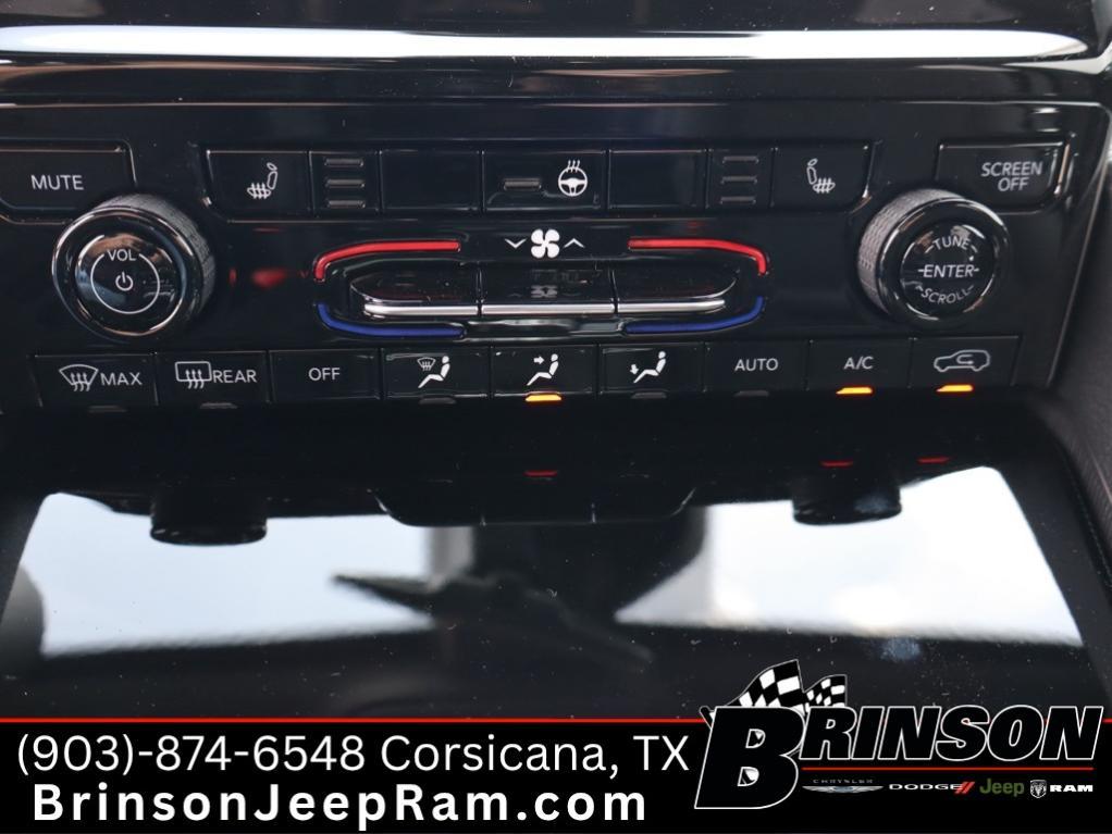 new 2025 Jeep Grand Cherokee car, priced at $35,747