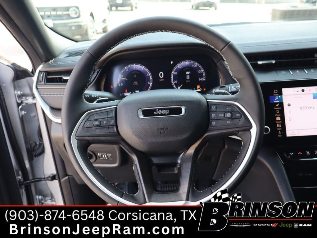 new 2026 Jeep Grand Cherokee car, priced at $43,997