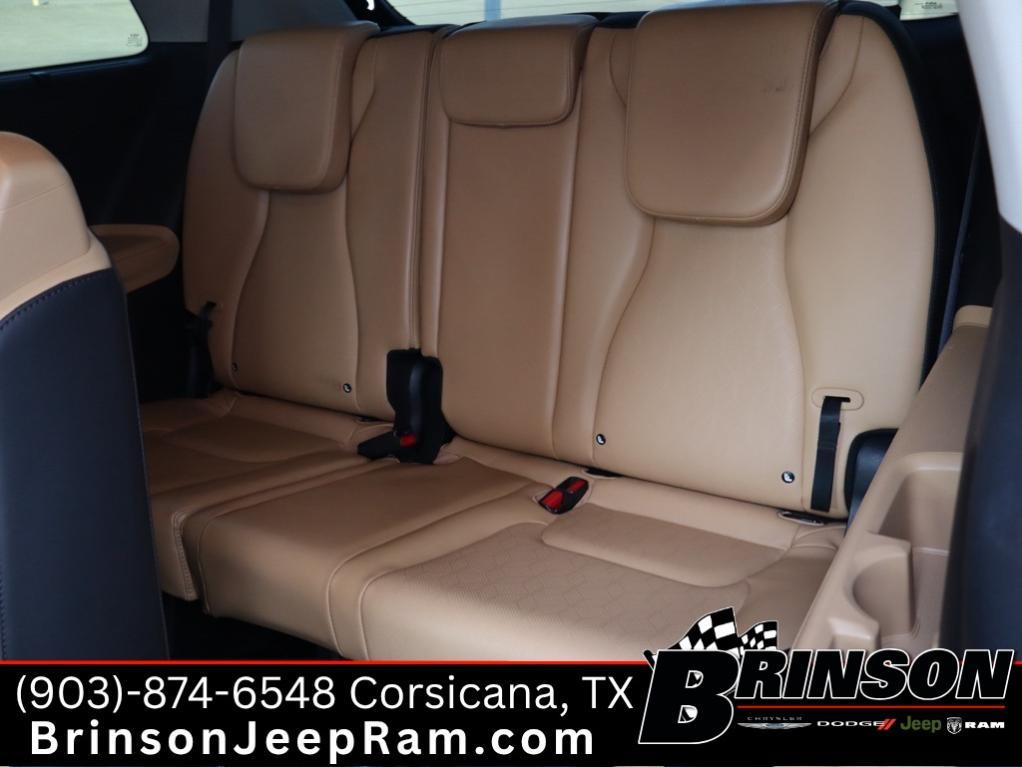 used 2024 Kia Carnival car, priced at $32,978