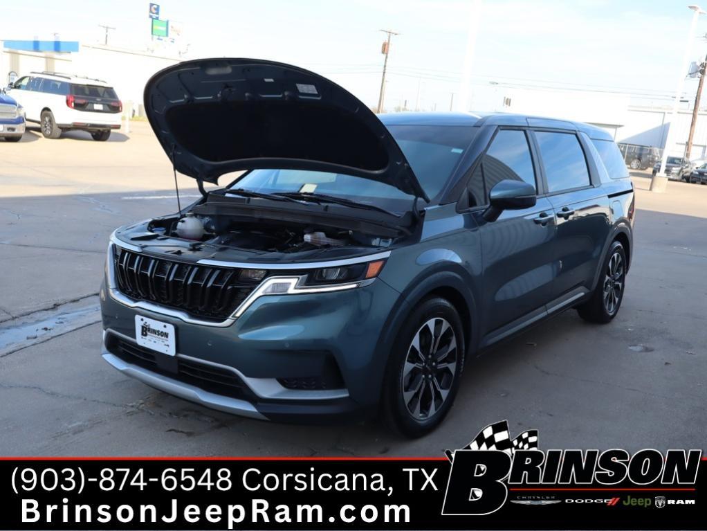 used 2024 Kia Carnival car, priced at $32,978