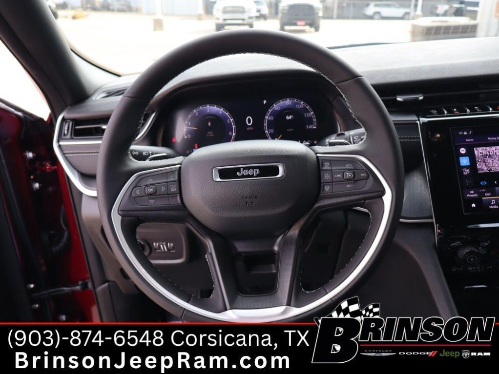 new 2025 Jeep Grand Cherokee car, priced at $34,647