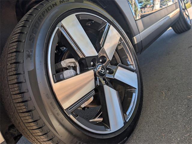 used 2025 Hyundai Santa Fe car, priced at $39,900