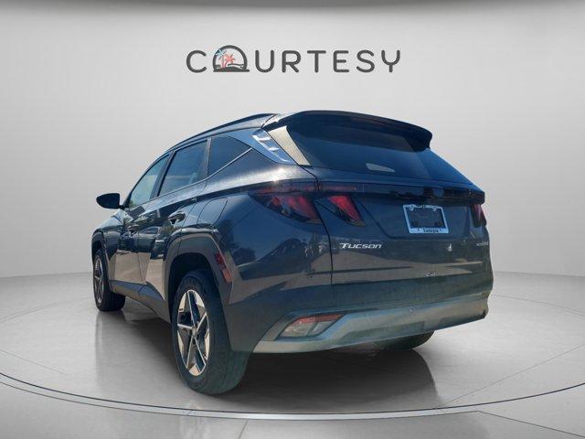 new 2026 Hyundai TUCSON Hybrid car, priced at $33,912