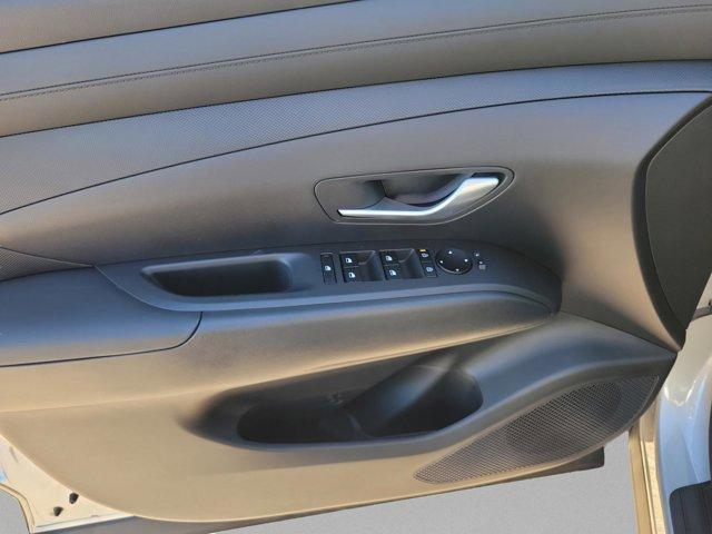 new 2026 Hyundai TUCSON Hybrid car, priced at $33,912