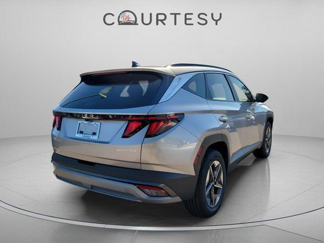 new 2026 Hyundai TUCSON Hybrid car, priced at $33,912