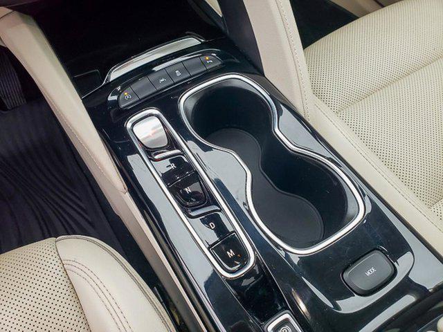 used 2022 Buick Envision car, priced at $23,500