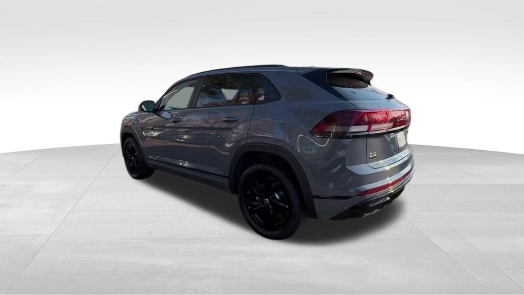 new 2026 Volkswagen Atlas Cross Sport car, priced at $48,996