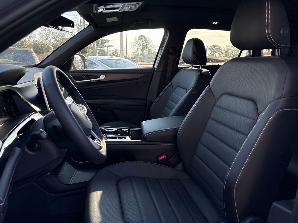 new 2026 Volkswagen Atlas Cross Sport car, priced at $48,996