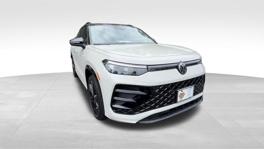 new 2026 Volkswagen Tiguan car, priced at $37,878