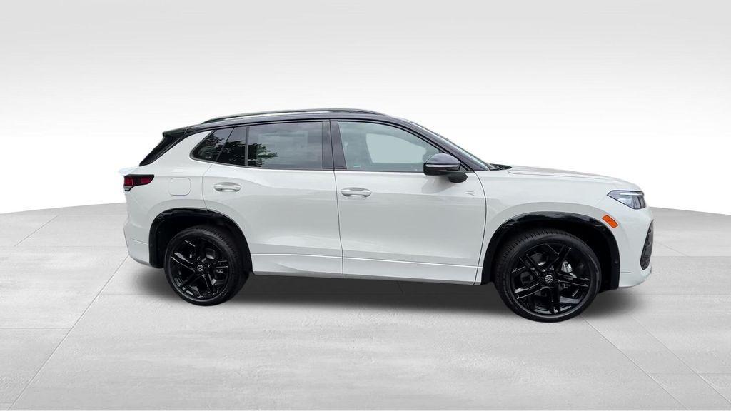 new 2026 Volkswagen Tiguan car, priced at $37,878