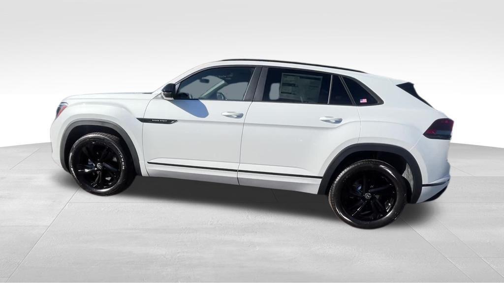 new 2026 Volkswagen Atlas Cross Sport car, priced at $48,996