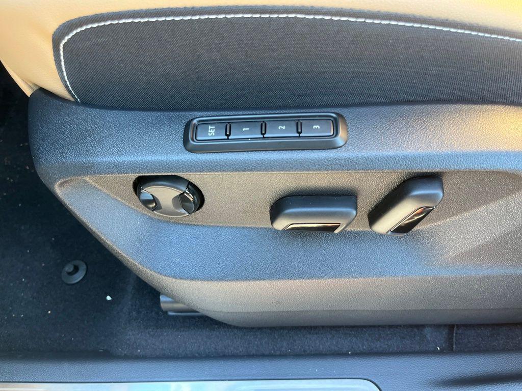 new 2026 Volkswagen Atlas Cross Sport car, priced at $48,996