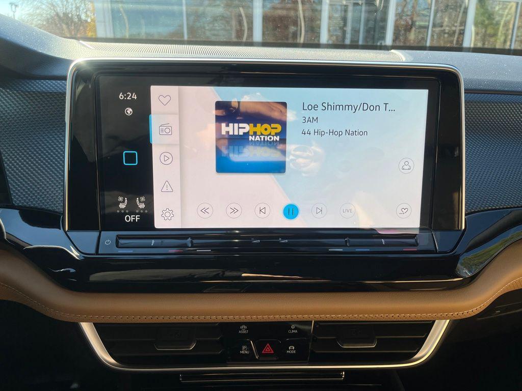 new 2026 Volkswagen Atlas Cross Sport car, priced at $48,996