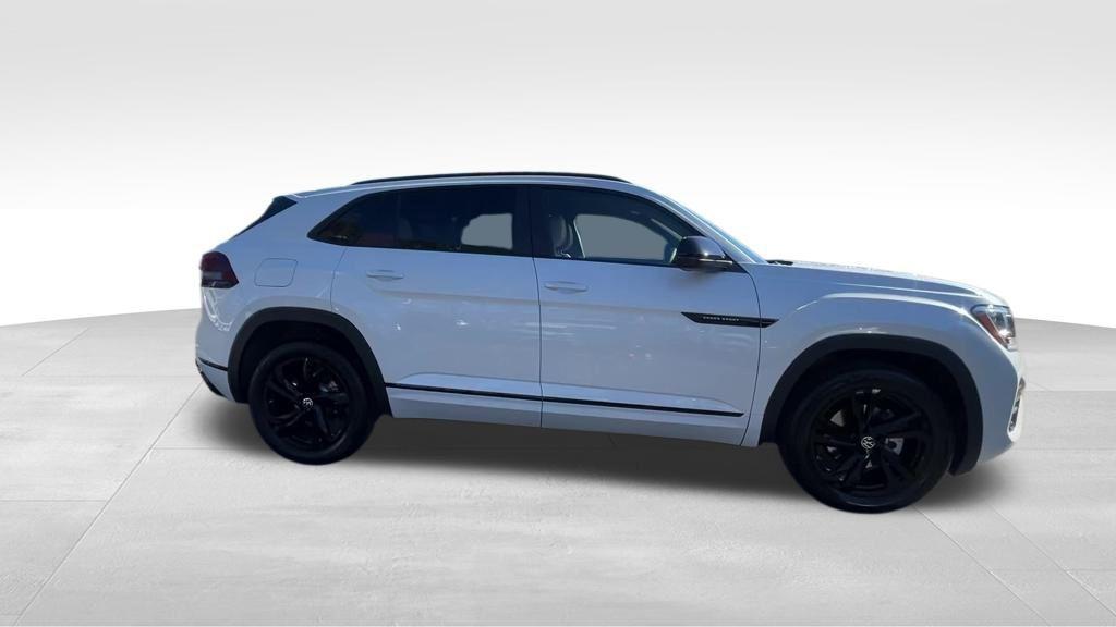 new 2026 Volkswagen Atlas Cross Sport car, priced at $48,996