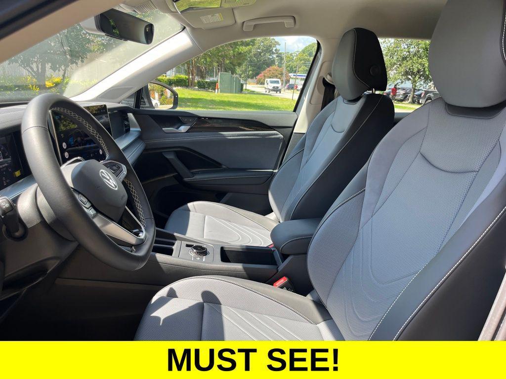 new 2025 Volkswagen Tiguan car, priced at $29,330