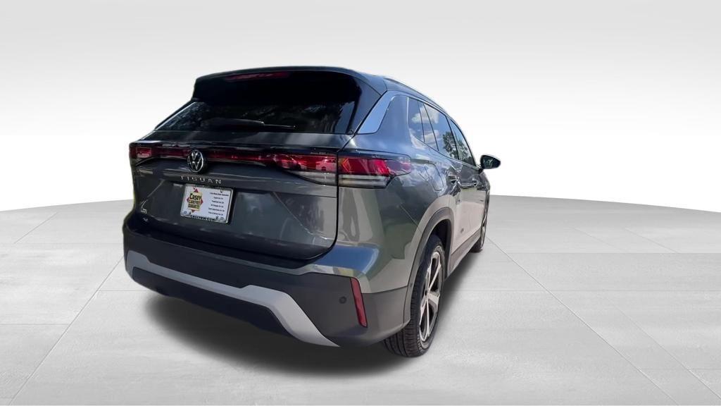 new 2025 Volkswagen Tiguan car, priced at $29,330