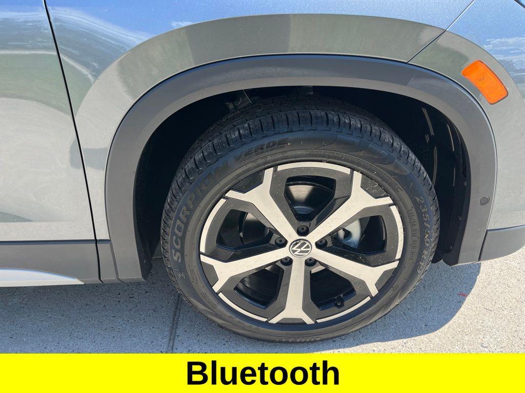 new 2025 Volkswagen Tiguan car, priced at $29,330