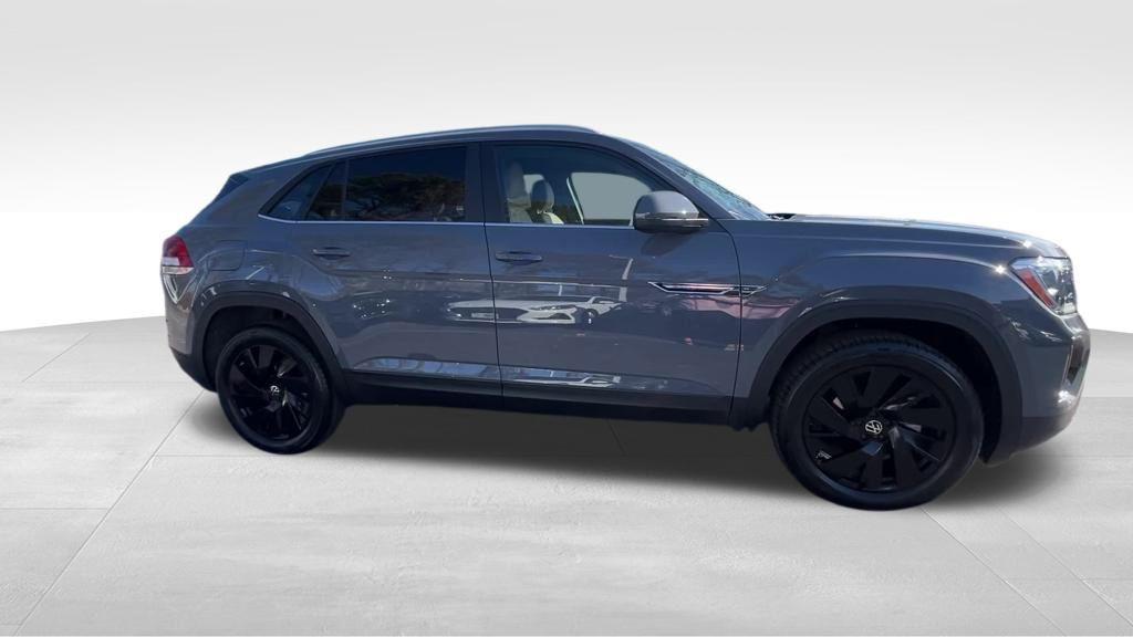new 2026 Volkswagen Atlas Cross Sport car, priced at $44,538