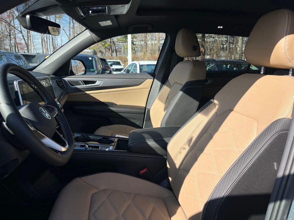 new 2026 Volkswagen Atlas Cross Sport car, priced at $44,538