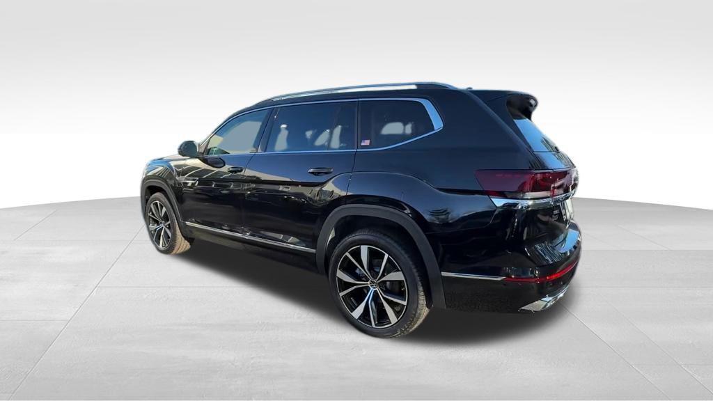 new 2026 Volkswagen Atlas car, priced at $52,089
