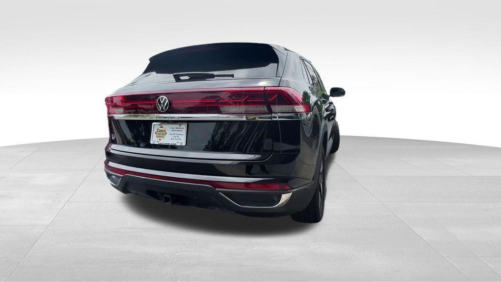 used 2026 Volkswagen Atlas Cross Sport car, priced at $35,299