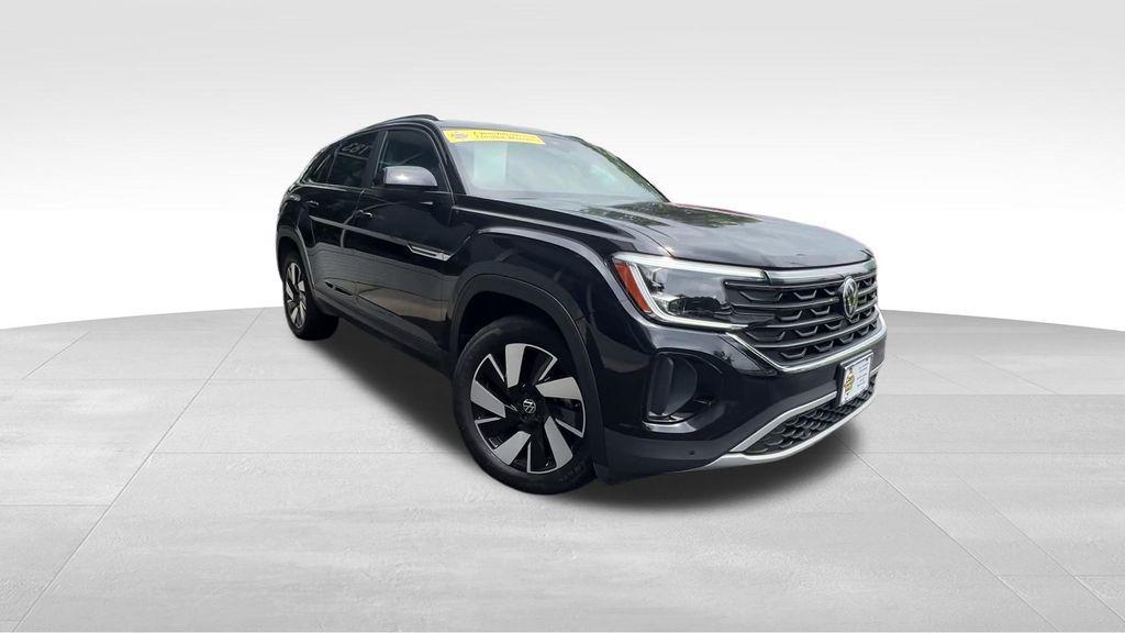 used 2026 Volkswagen Atlas Cross Sport car, priced at $35,299
