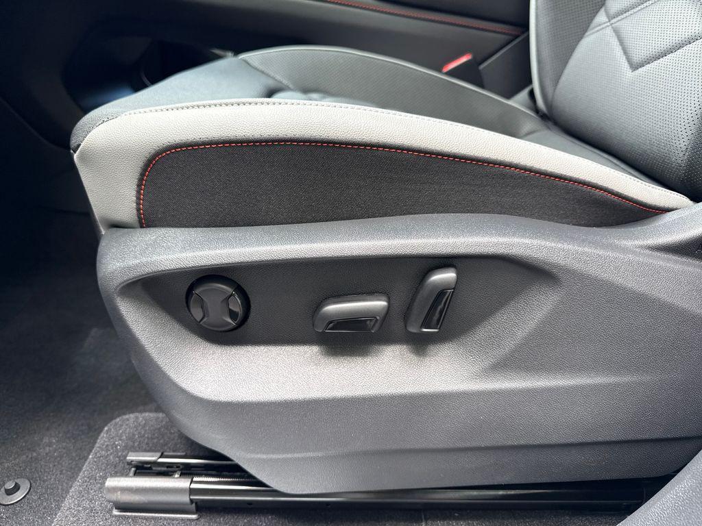 new 2026 Volkswagen Atlas car, priced at $44,079