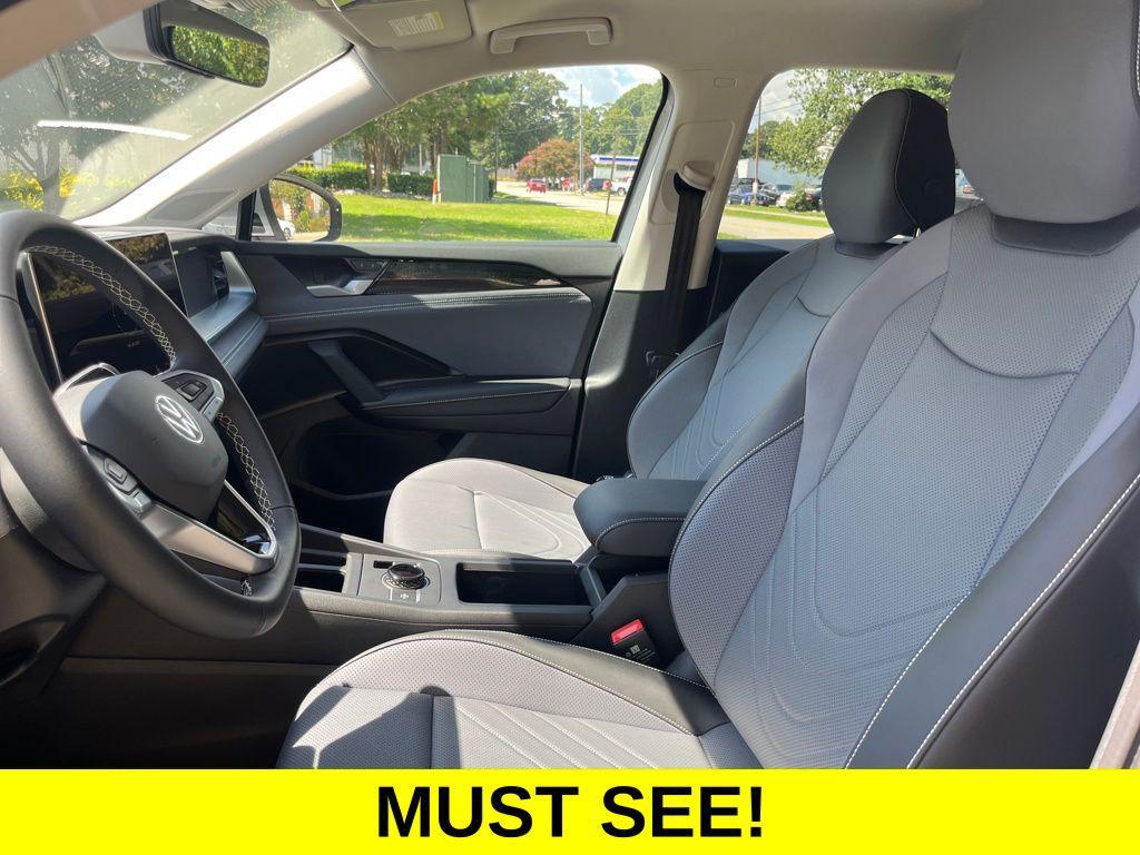 new 2025 Volkswagen Tiguan car, priced at $29,330