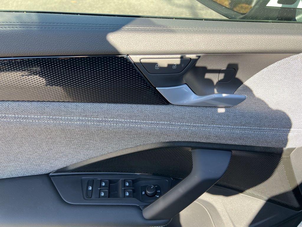 new 2026 Volkswagen Tiguan car, priced at $30,537