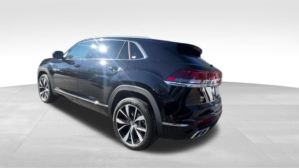 new 2026 Volkswagen Atlas Cross Sport car, priced at $51,519