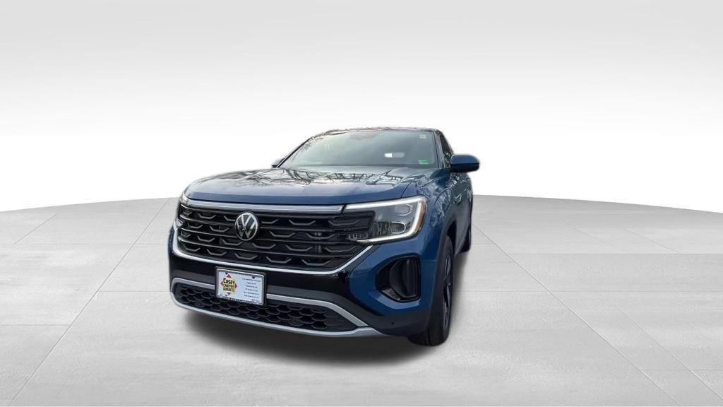 new 2026 Volkswagen Atlas Cross Sport car, priced at $46,675