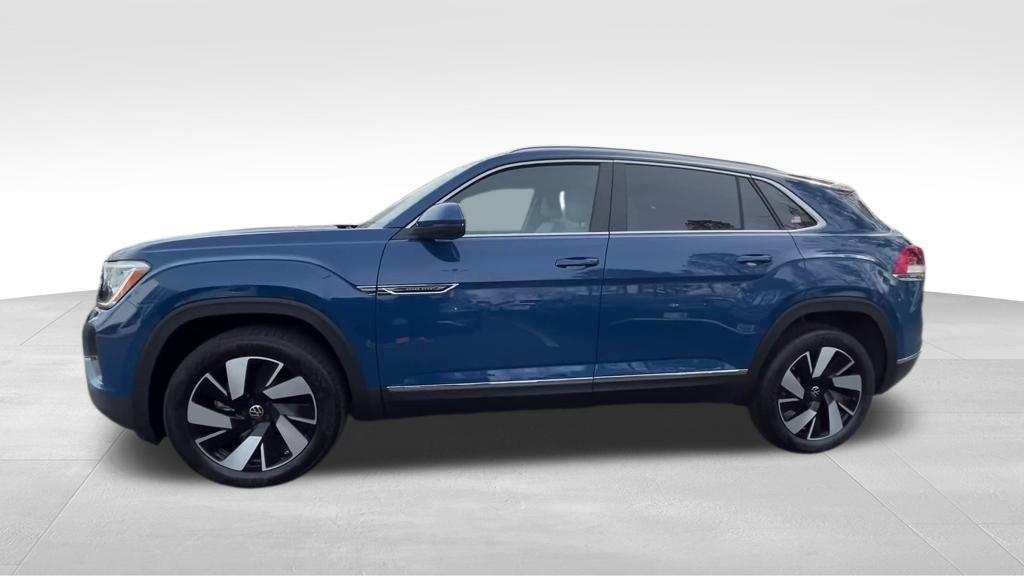 new 2026 Volkswagen Atlas Cross Sport car, priced at $46,675