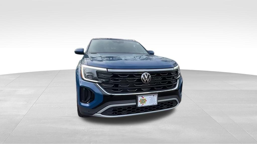 new 2026 Volkswagen Atlas Cross Sport car, priced at $46,675