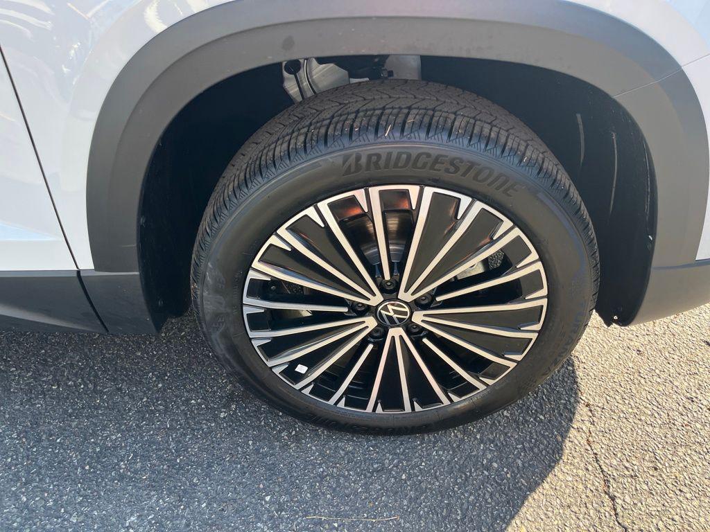 new 2026 Volkswagen Taos car, priced at $30,899